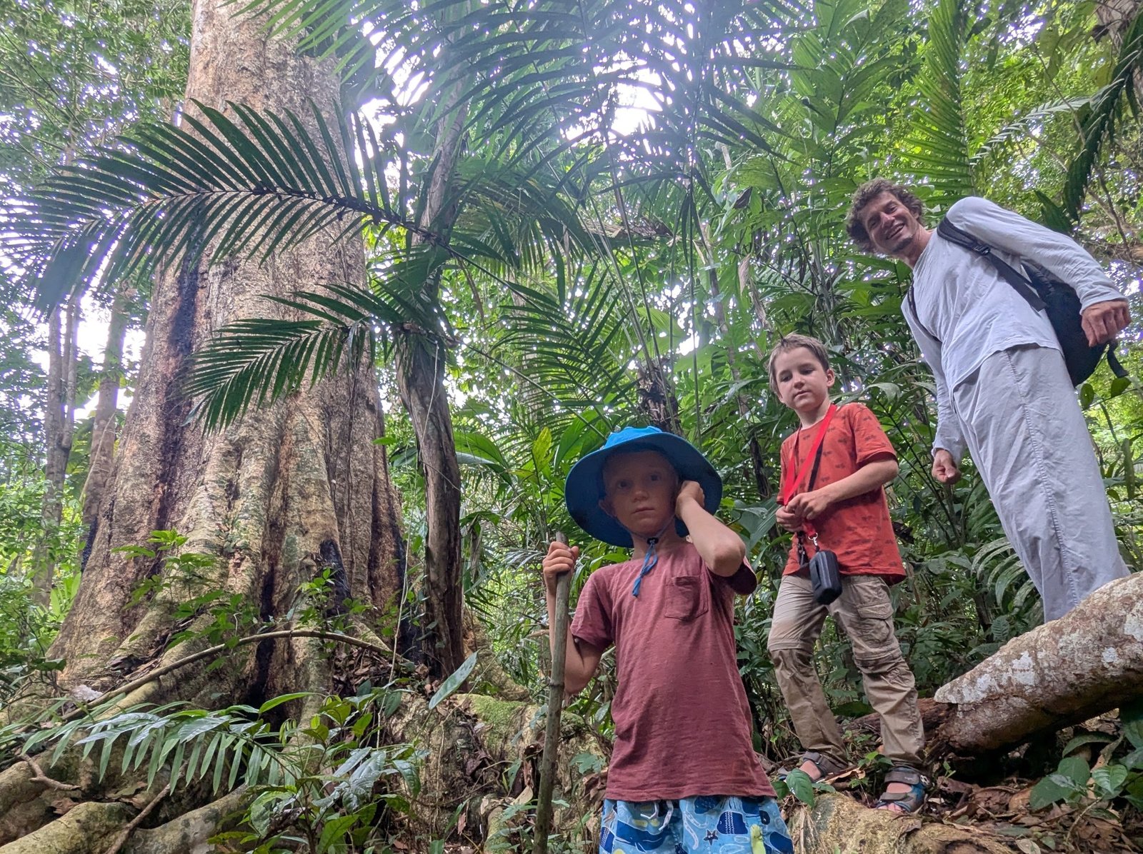 Du betrachtest gerade #32 San Blas with friends 1 – Jungle-hike to a waterfall